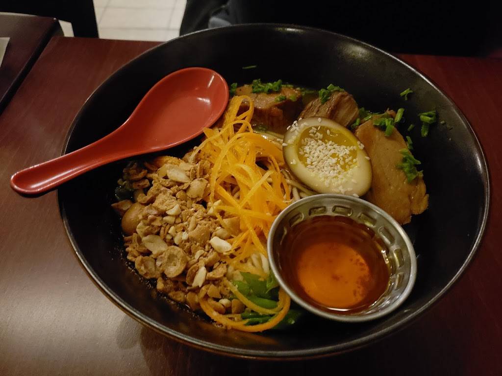 Tusk | restaurant | 5513 W North Ave, Milwaukee, WI 53208, USA | 4147632095 OR +1 414-763-2095