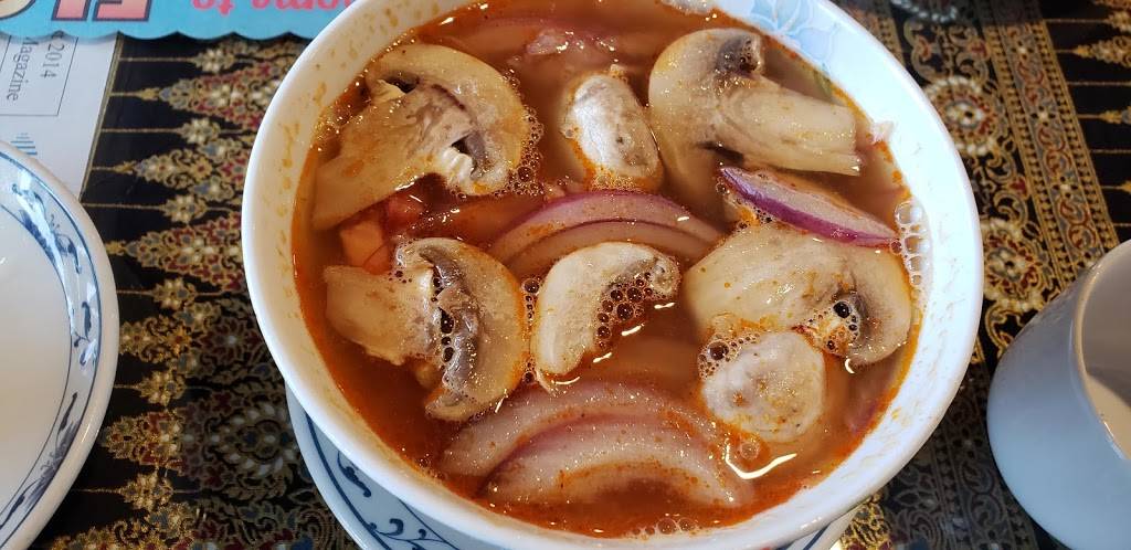 Blue Sake Sushi & Asian Fusion | restaurant | 1425 Main St, Dunedin, FL 34698, USA | 7272163699 OR +1 727-216-3699