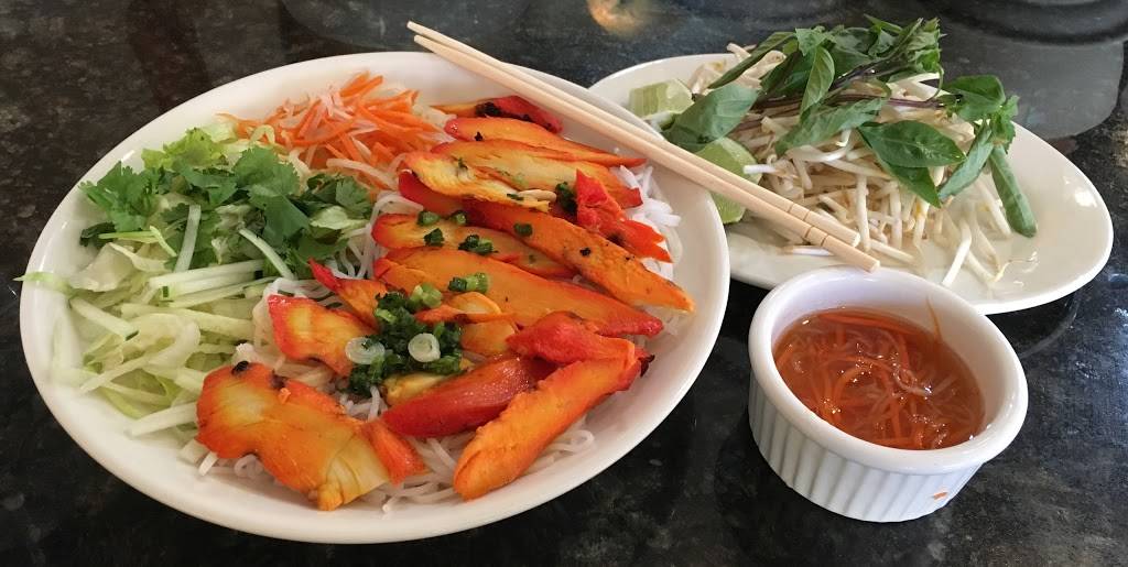 Pho Saigon & Grill | restaurant | 9975 Carmel Mountain Rd # G1, San Diego, CA 92129, USA | 8585381000 OR +1 858-538-1000