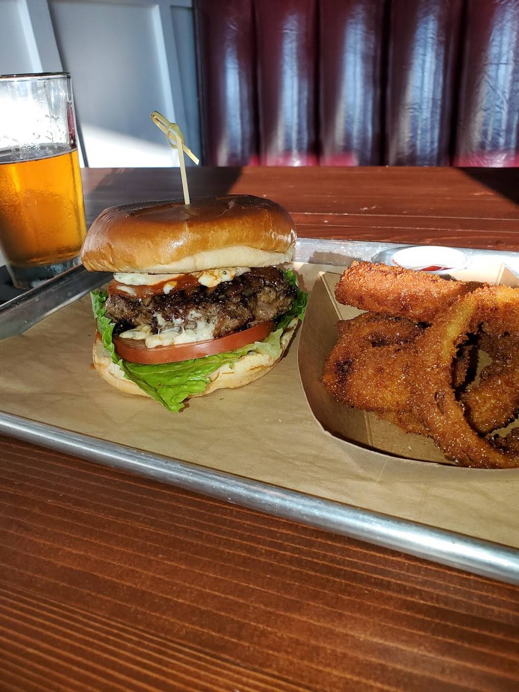 Brick’s Pub | restaurant | 1807 W Slaughter Ln #100, Austin, TX 78748, USA | 5124945239 OR +1 512-494-5239