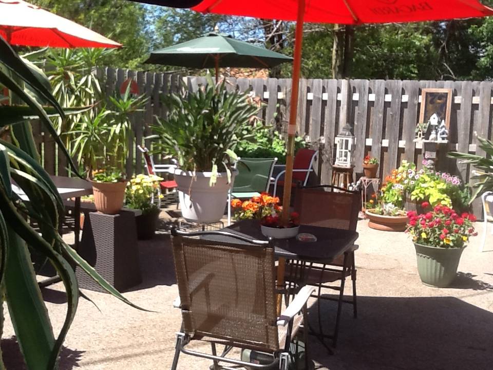 tgs Restaurant & Pub | restaurant | 4120 7th Ave, Kenosha, WI 53140, USA | 2626588080 OR +1 262-658-8080