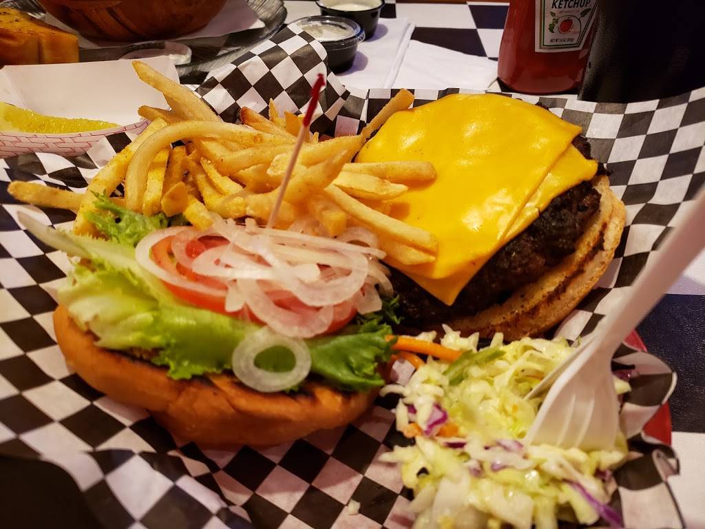 Brickyard Lounge and Grill | restaurant | 747 W International Speedway Blvd, Daytona Beach, FL 32114, USA | 3862532270 OR +1 386-253-2270