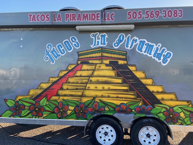 Tacos la Piramide | restaurant | Jefferson St NE &, McLeod Rd NE, Albuquerque, NM 87109, USA | 5055693083 OR +1 505-569-3083