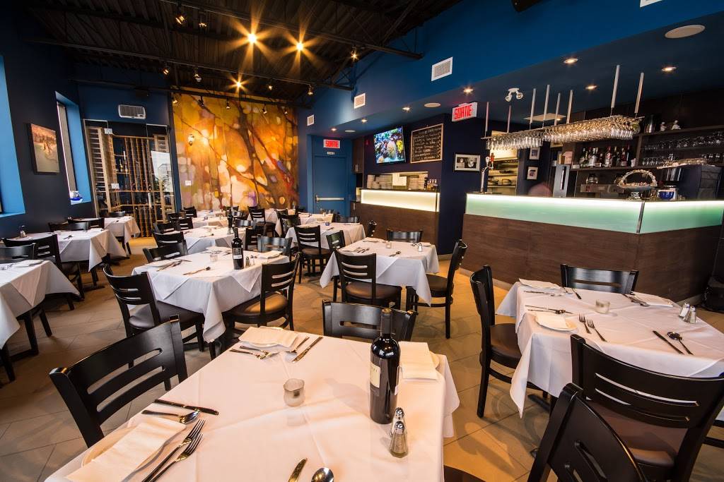 Restaurant Bar Focaccio | restaurant | 490 Avenue Michel Jasmin, Dorval, QC H9P 1C3, Canada | 5144200075 OR +1 514-420-0075