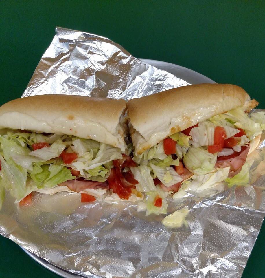 Frostys Freezer and Pizzeria | restaurant | 14886 Gratiot Rd, Hemlock, MI 48626, USA | 9892972482 OR +1 989-297-2482