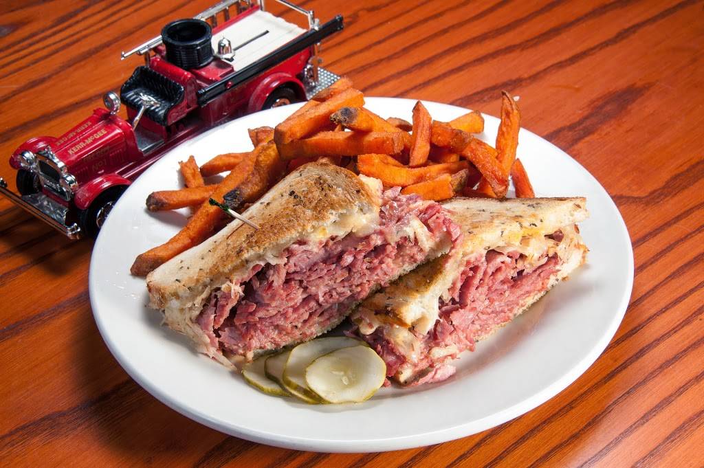 Station 43 Tavern | restaurant | 39910 Aurora Rd, Solon, OH 44139, USA | 4408360043 OR +1 440-836-0043