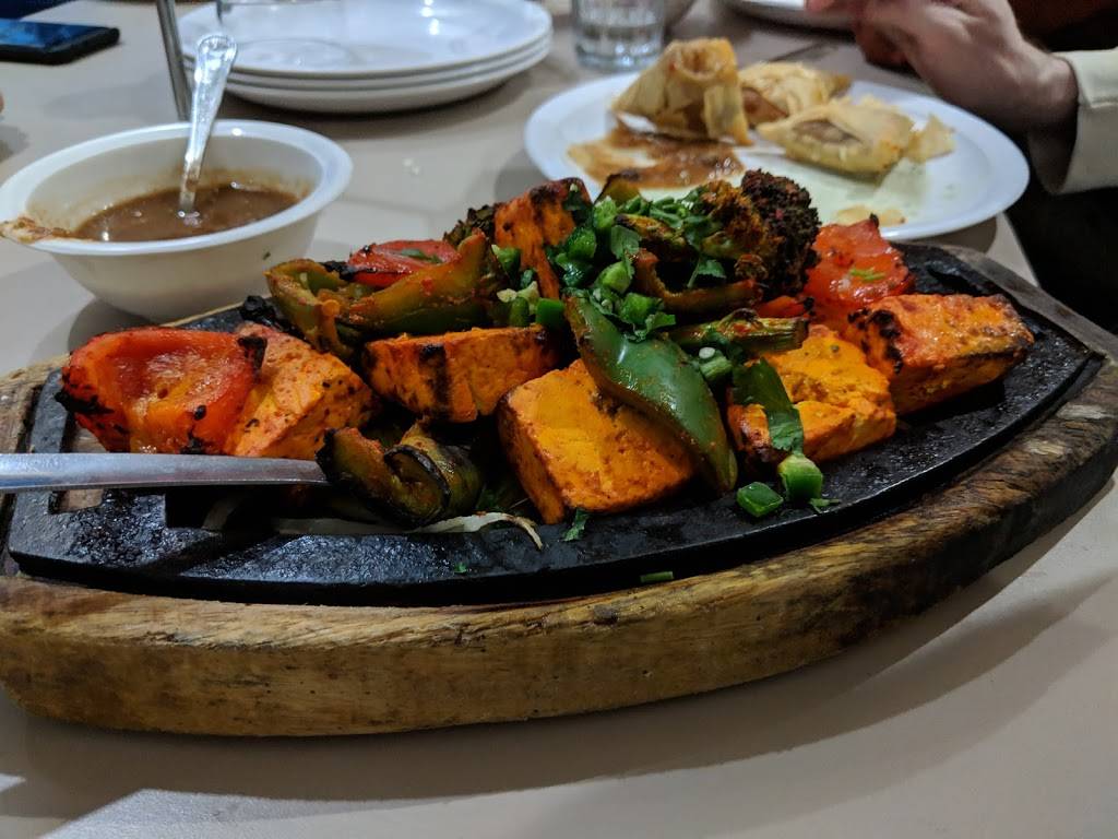 Delhi Darbar Inc | restaurant | 3010 W Devon Ave, Chicago, IL 60659, USA | 7733381818 OR +1 773-338-1818