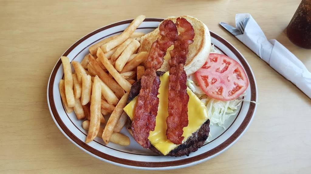 Old Log Cabin Inn | restaurant | 18700 Historic U.S. 66, Pontiac, IL 61764, USA | 8158422908 OR +1 815-842-2908