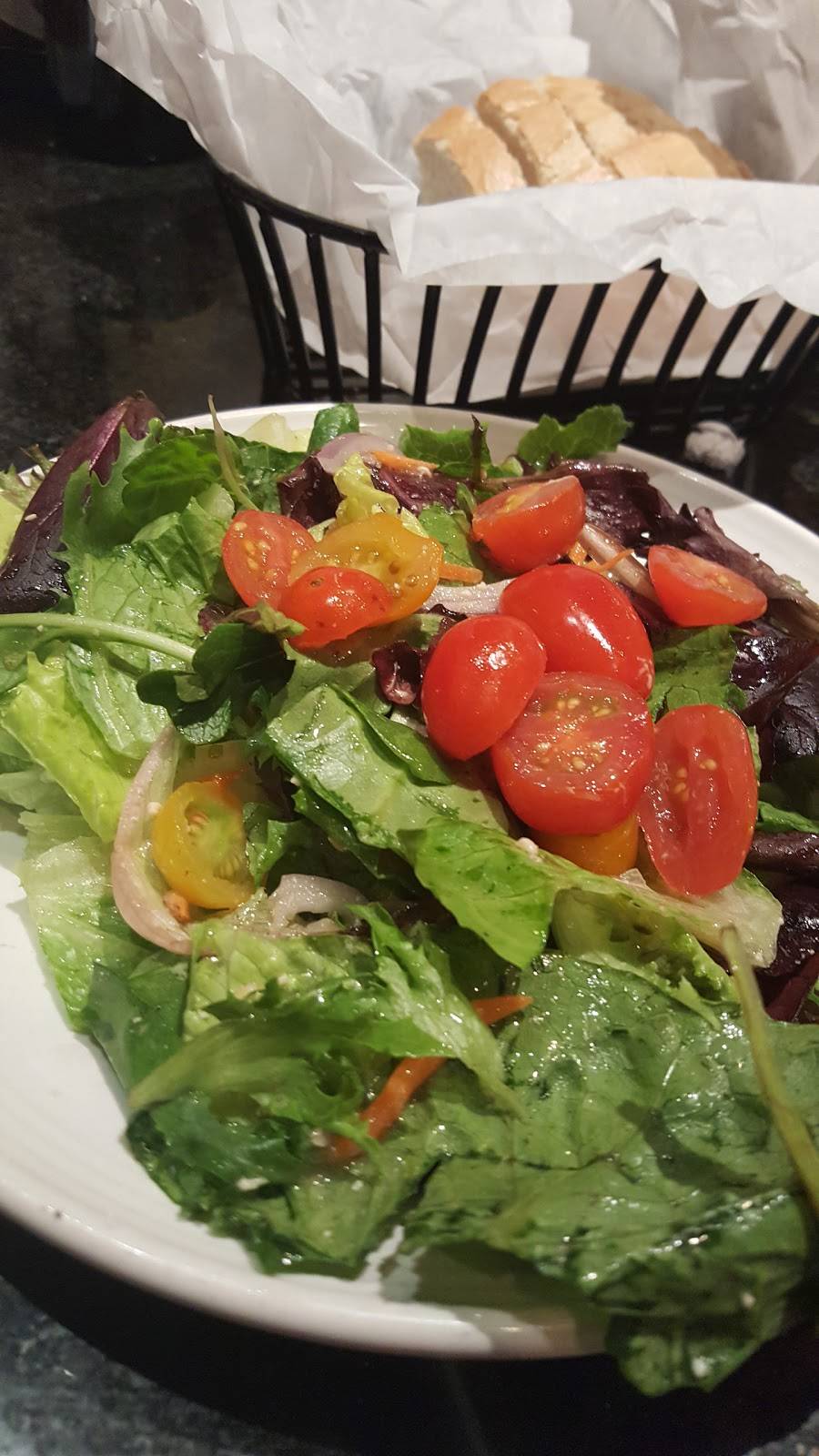 Carrabbas Italian Grill | restaurant | 5312 New Hope Commons Dr, Durham, NC 27707, USA | 9194015950 OR +1 919-401-5950