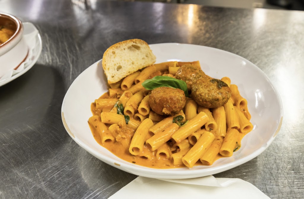 Italian Food Company | restaurant | 82779 Overseas Hwy, Islamorada, FL 33036, USA | 3057807127 OR +1 305-780-7127