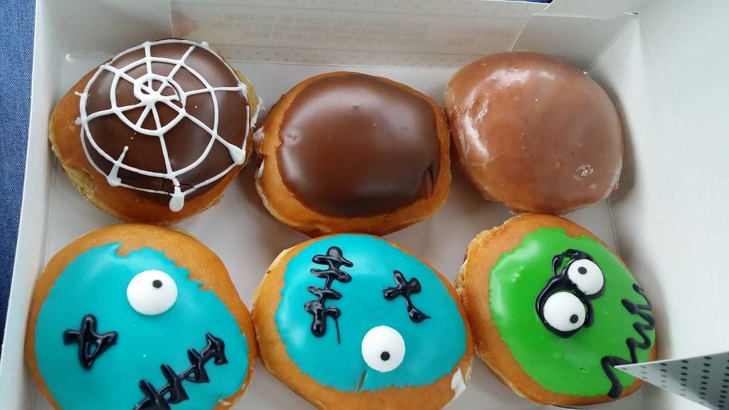 Krispy Kreme | bakery | 11506 Abercorn St, Savannah, GA 31419, USA | 9129251114 OR +1 912-925-1114