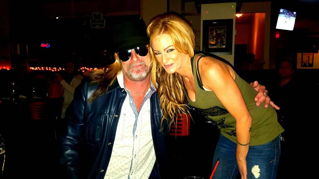 Wellington Pub | restaurant | 44819 Hayes Rd, Sterling Heights, MI 48313, USA | 5865660260 OR +1 586-566-0260