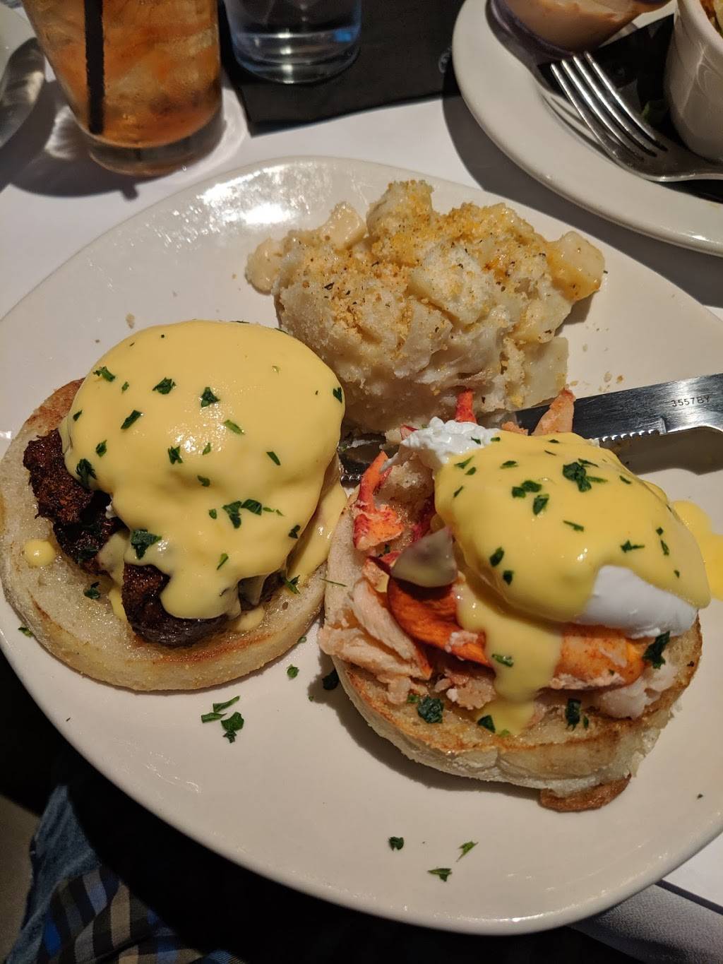 Bonefish Grill | restaurant | 43304 W 11 Mile Rd, Novi, MI 48375, USA | 2483471635 OR +1 248-347-1635