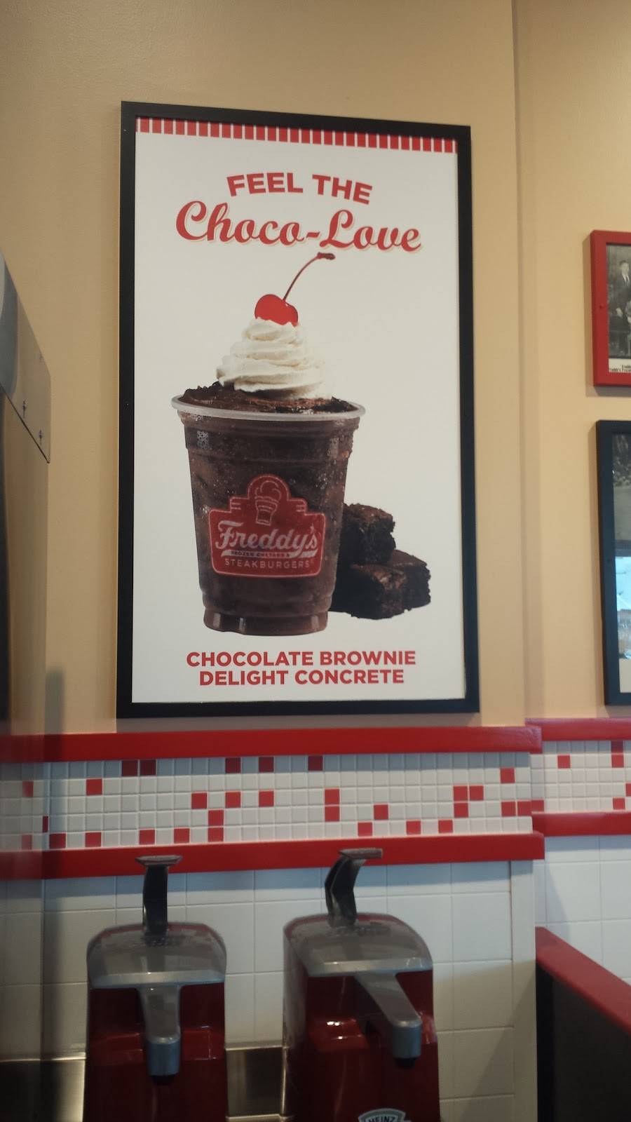Freddies Frozen Custard | restaurant | 4320 W Andrew Johnson Hwy, Morristown, TN 37814, USA | 4238392331 OR +1 423-839-2331