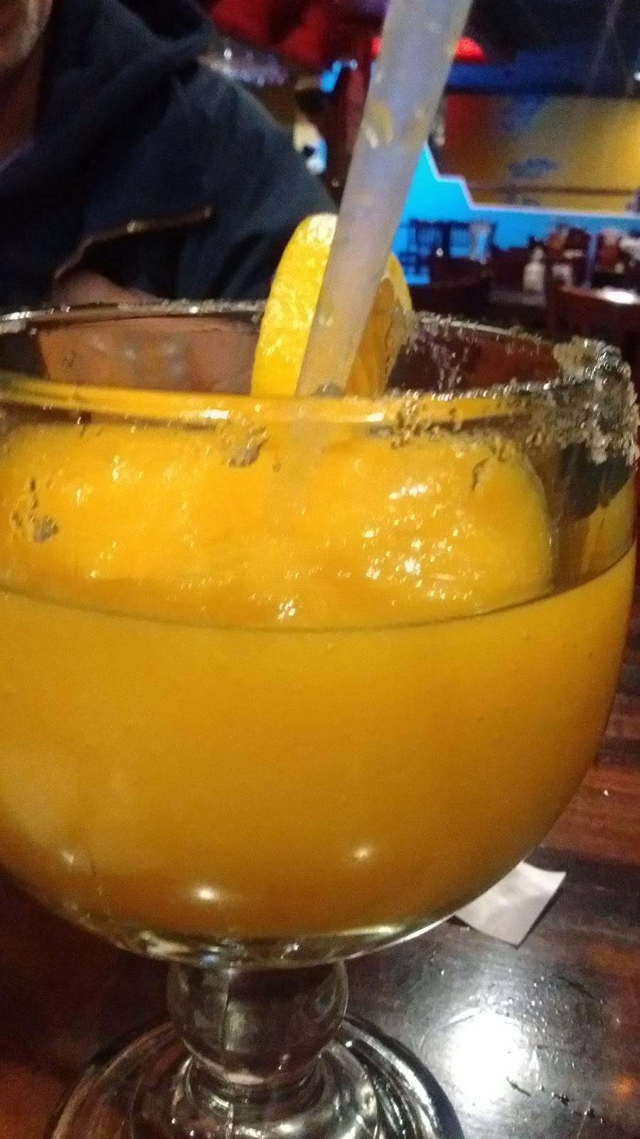 Casa Fuentes | restaurant | 2930 N Main St, Decatur, IL 62526, USA | 2173308004 OR +1 217-330-8004