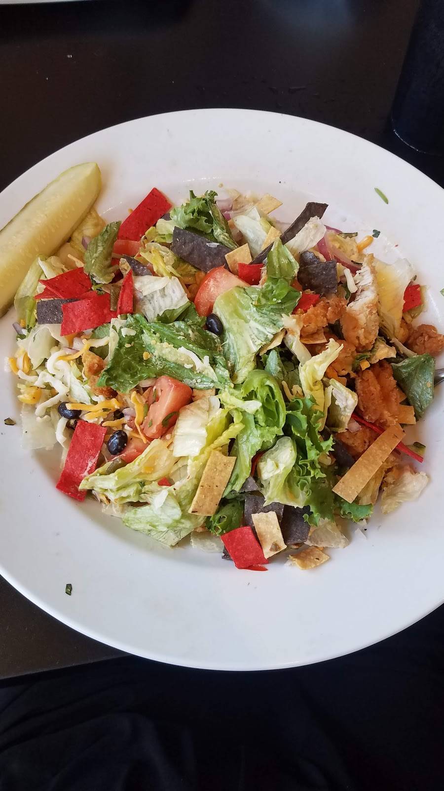 Barrel House | restaurant | 1321 5th Ave, Moline, IL 61265, USA | 3095171973 OR +1 309-517-1973