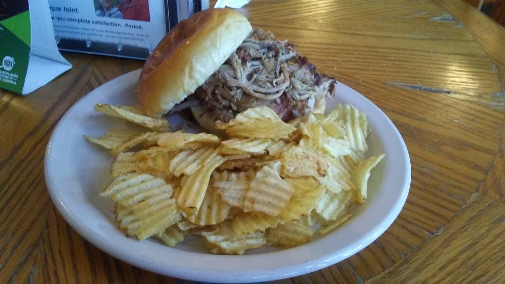 When Pigs Fly Barbeque and Catering | restaurant | 103 Seneca Trail, Lewisburg, WV 24901, USA | 3042498124 OR +1 304-249-8124