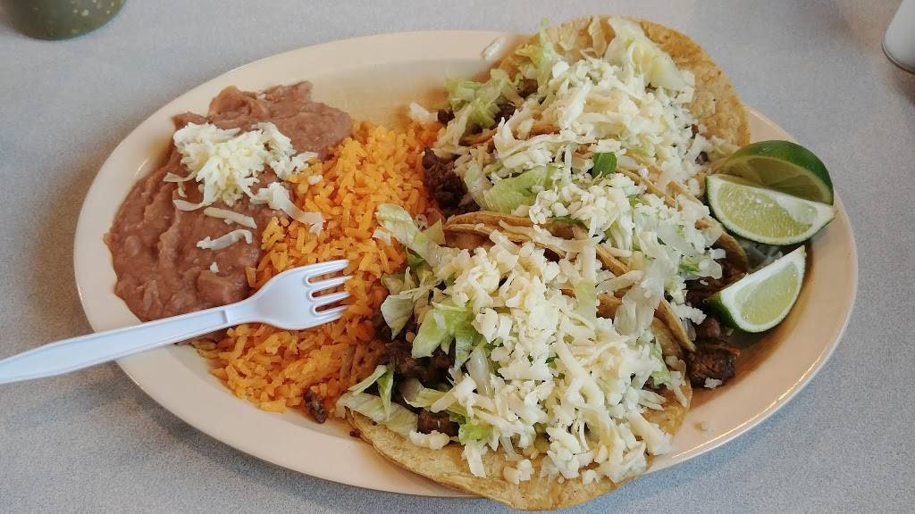 El Paraiso | restaurant | 920 Villa St, Elgin, IL 60120, USA | 8477419880 OR +1 847-741-9880