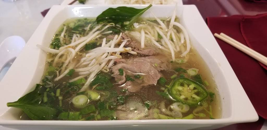 vPho | restaurant | 2671 Kirkwood Hwy, Newark, DE 19711, USA | 3023693993 OR +1 302-369-3993