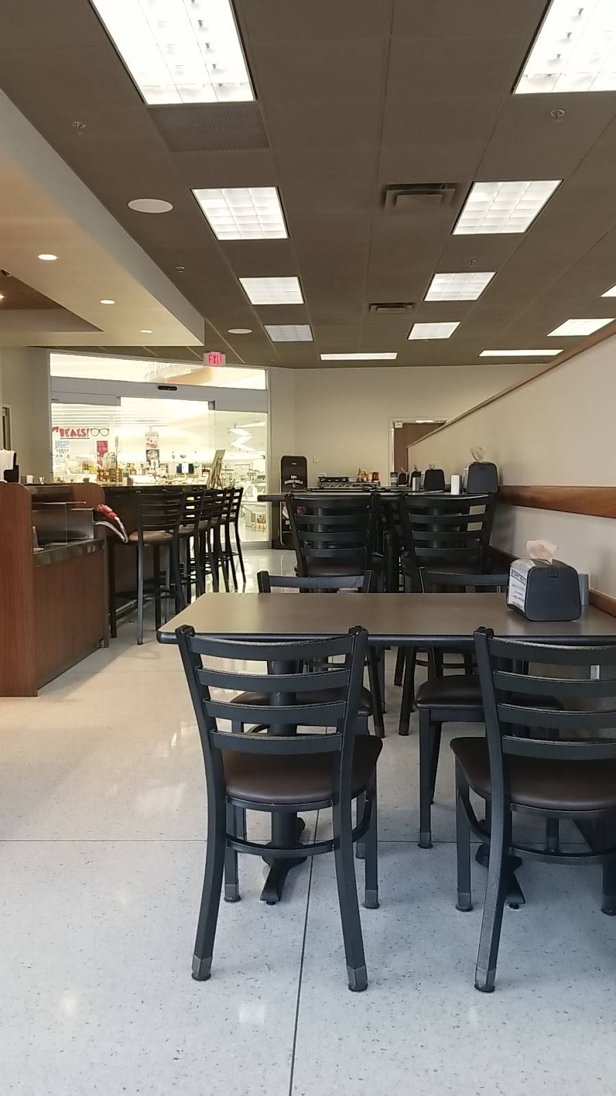 Hy-Vee Market Grille Express | restaurant | 2351 W Locust St, Davenport, IA 52804, USA | 5633231598 OR +1 563-323-1598