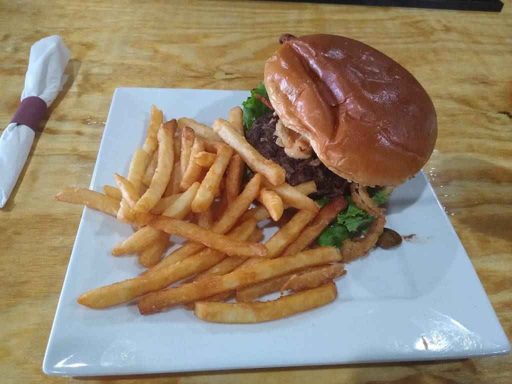 Barneys Roadhouse | restaurant | 4405 Journey Pl, Gadsden, AL 35904, USA | 2564673856 OR +1 256-467-3856