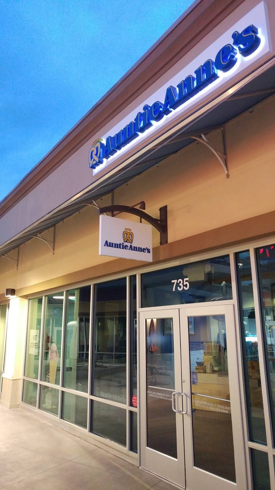 Auntie Annes | restaurant | 800 Brevard Rd, Asheville, NC 28806, USA | 3309654433 OR +1 330-965-4433
