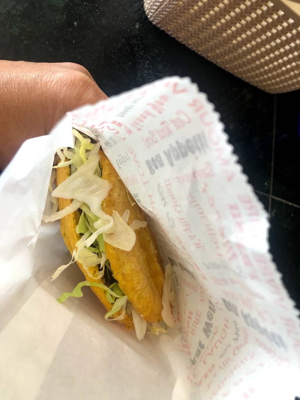 Mackay Pizza | restaurant | 930 N Park Dr, Brampton, ON L6S 3Y5, Canada | 9057934131 OR +1 905-793-4131