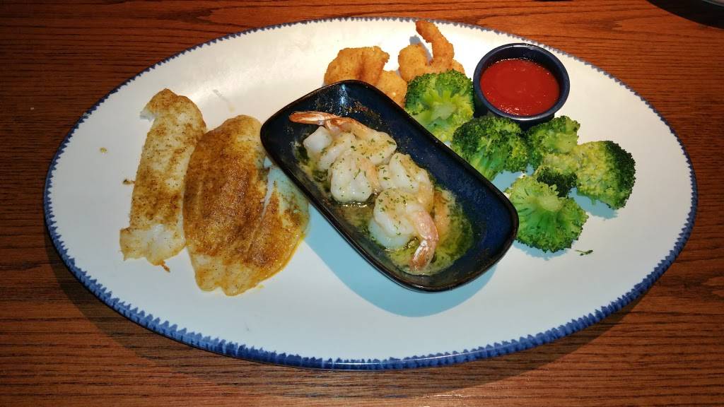 Red Lobster | restaurant | 11035 Mall Cir, Waldorf, MD 20603, USA | 3017057440 OR +1 301-705-7440