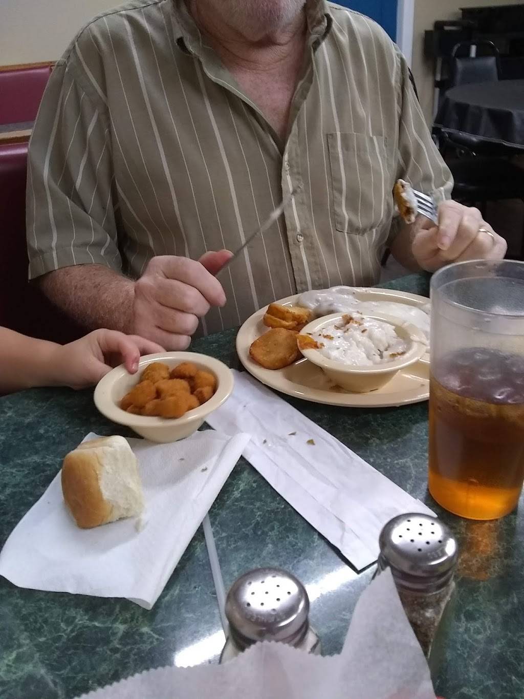 Standpipe Family Restaurant | restaurant | 207 N Main St, Belton, SC 29627, USA | 8643921799 OR +1 864-392-1799