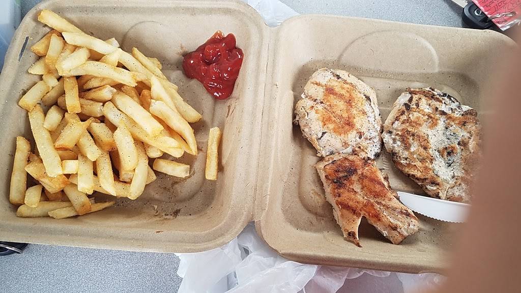 Two Little Fish Seafood Restaurant | restaurant | 300 Atlantic Ave, Westerly, RI 02891, USA | 4013489941 OR +1 401-348-9941