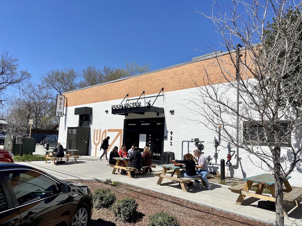 Commerce Fork Food Co | restaurant | 921 W Commerce St, Dallas, TX 75208, USA | 4698802813 OR +1 469-880-2813