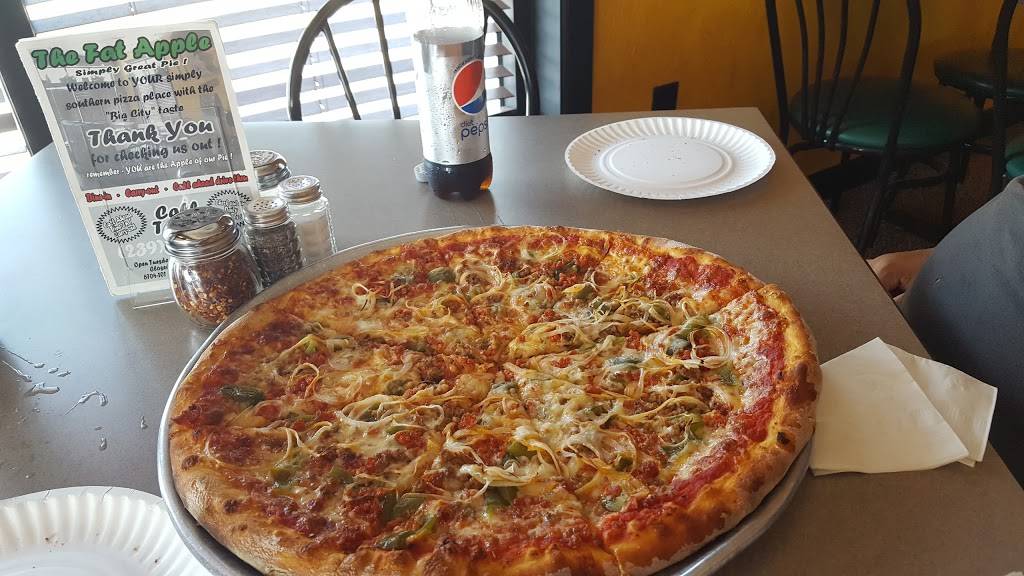 The Fat Apple | restaurant | 6704 Bayshore Rd #101, North Fort Myers, FL 33917, USA | 2395674743 OR +1 239-567-4743