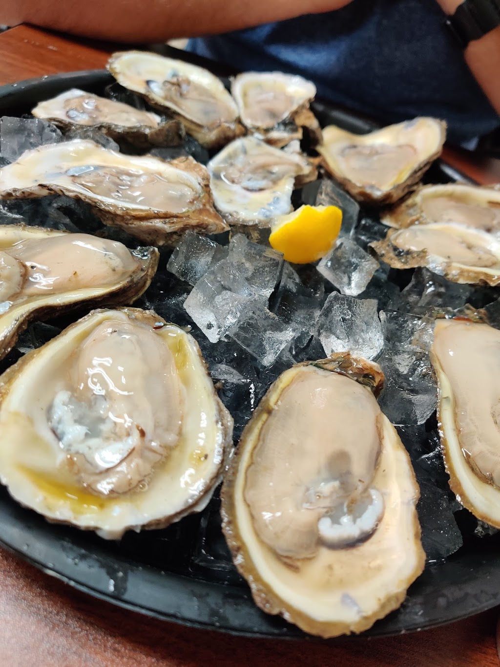 DWs Oyster Bar & Grill | restaurant | 7623 US-231, Panama City, FL 32404, USA | 8507470264 OR +1 850-747-0264