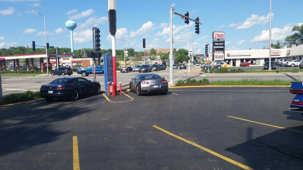 Dairy Queen - Seasonally | restaurant | 2 S US-12, Fox Lake, IL 60020, USA | 8475877013 OR +1 847-587-7013