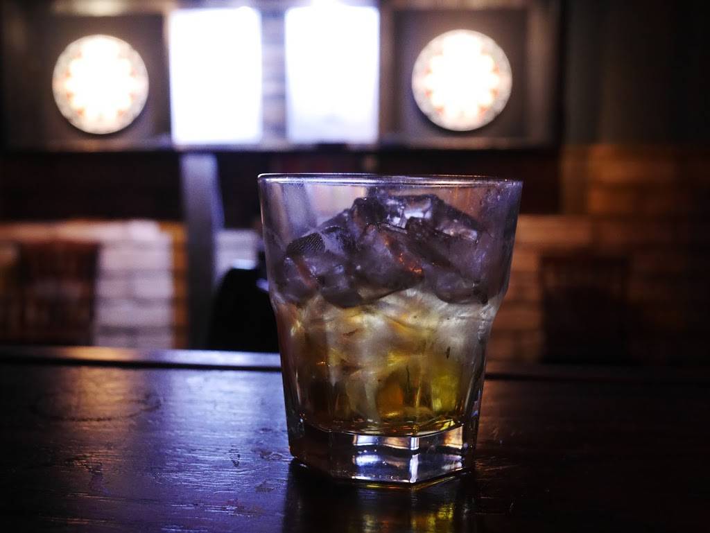 Residuals Tavern | restaurant | 11042 Ventura Blvd, Studio City, CA 91604, USA | 8187618301 OR +1 818-761-8301