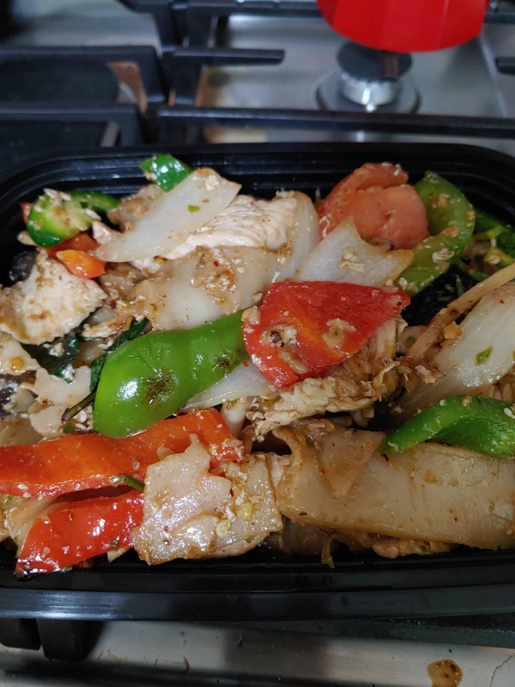 Thai Siri Restaurant | restaurant | 1036 E Schaumburg Rd, Streamwood, IL 60107, USA | 6308552001 OR +1 630-855-2001