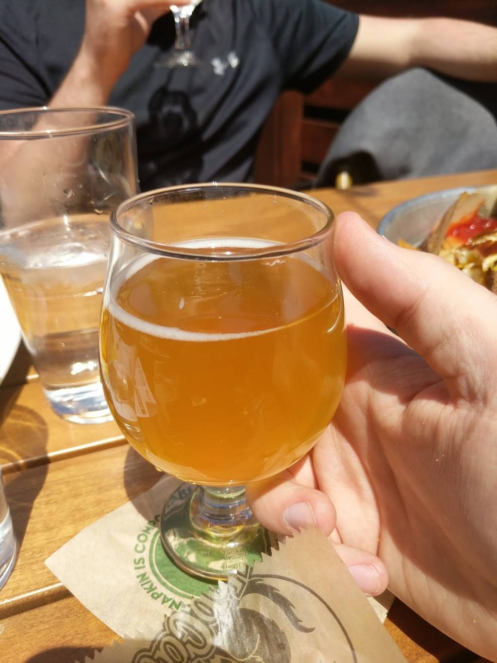 HopCat | restaurant | 2183 E Beltline Ave NE, Grand Rapids, MI 49525, USA | 6163690600 OR +1 616-369-0600