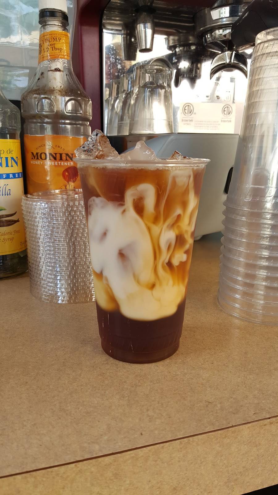 Amalo Brew Coffee | bakery | 640 Orange Ave, Coronado, CA 92118, USA | 6195379011 OR +1 619-537-9011