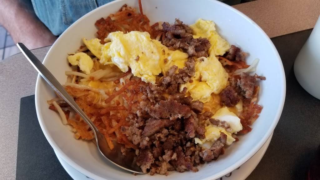 Waffle House | meal takeaway | 20660 MS-63, Moss Point, MS 39562, USA | 2285886007 OR +1 228-588-6007