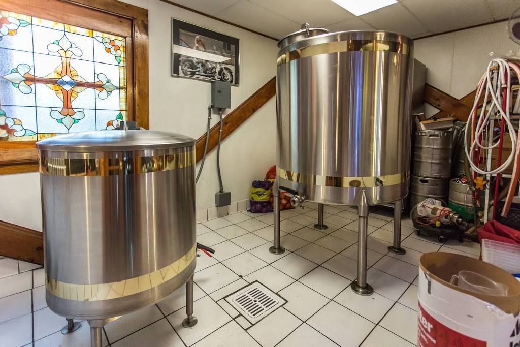 Big Bear Mountain Brewery | restaurant | 40260 Big Bear Blvd, Big Bear Lake, CA 92315, USA | 9098662337 OR +1 909-866-2337