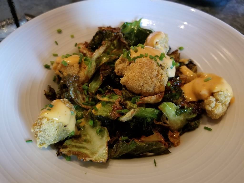 Field & Tides | restaurant | 705 E 11th St, Houston, TX 77008, USA | 7138616143 OR +1 713-861-6143