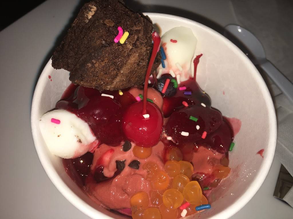 Yogurtology | restaurant | 15029 N Thompson Peak Pkwy, Scottsdale, AZ 85260, USA | 4804516900 OR +1 480-451-6900