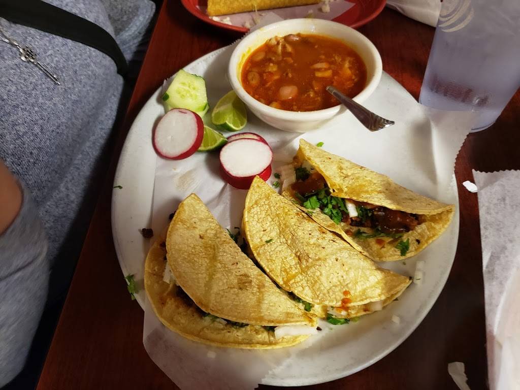 Los Potrillos Mexican Restaurant | restaurant | 1709 S Broad St, Scottsboro, AL 35768, USA | 2569990613 OR +1 256-999-0613