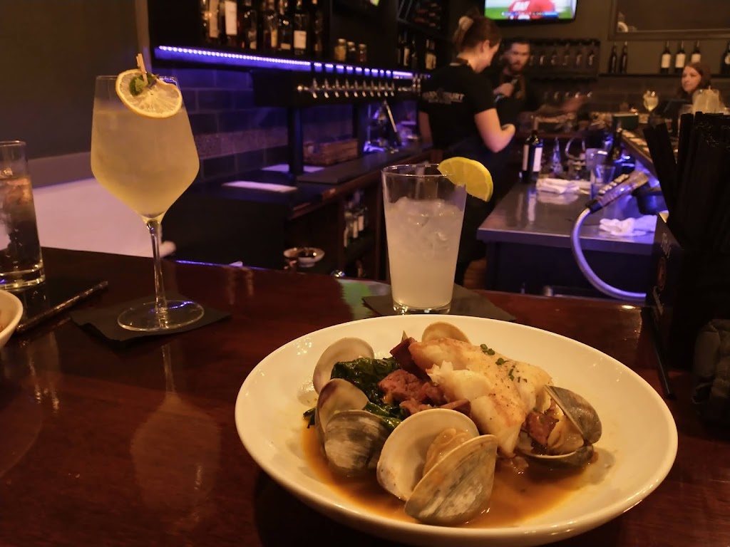 Food Court | restaurant | 39 Court St, Plymouth, MA 02360, USA | 7743435657 OR +1 774-343-5657