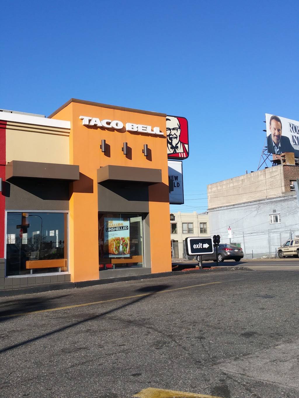Taco Bell | meal takeaway | 5840 Old York Rd, Philadelphia, PA 19141, USA | 2154242134 OR +1 215-424-2134