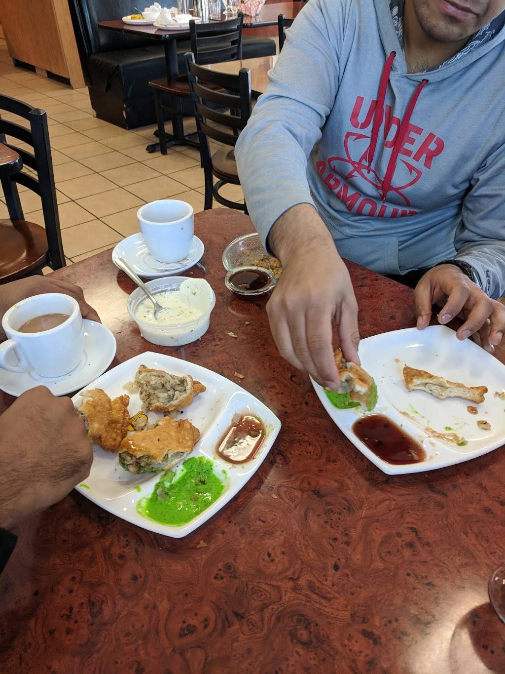 A1 Sweets & Restaurant | restaurant | 2345 Trafalgar Rd c2, Oakville, ON L6H 6N9, Canada | 9052570808 OR +1 905-257-0808