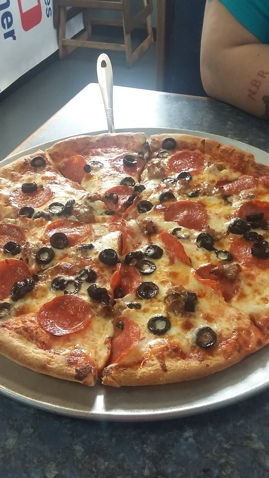 Demetrios Restaurant | restaurant | 6928 Wilkinson Blvd, Belmont, NC 28012, USA | 7048250057 OR +1 704-825-0057