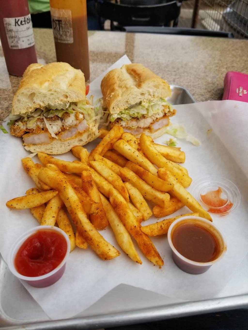 Mingos Louisiana Kitchen | restaurant | 3424 W Southern Ave #180, Phoenix, AZ 85041, USA | 4808654212 OR +1 480-865-4212