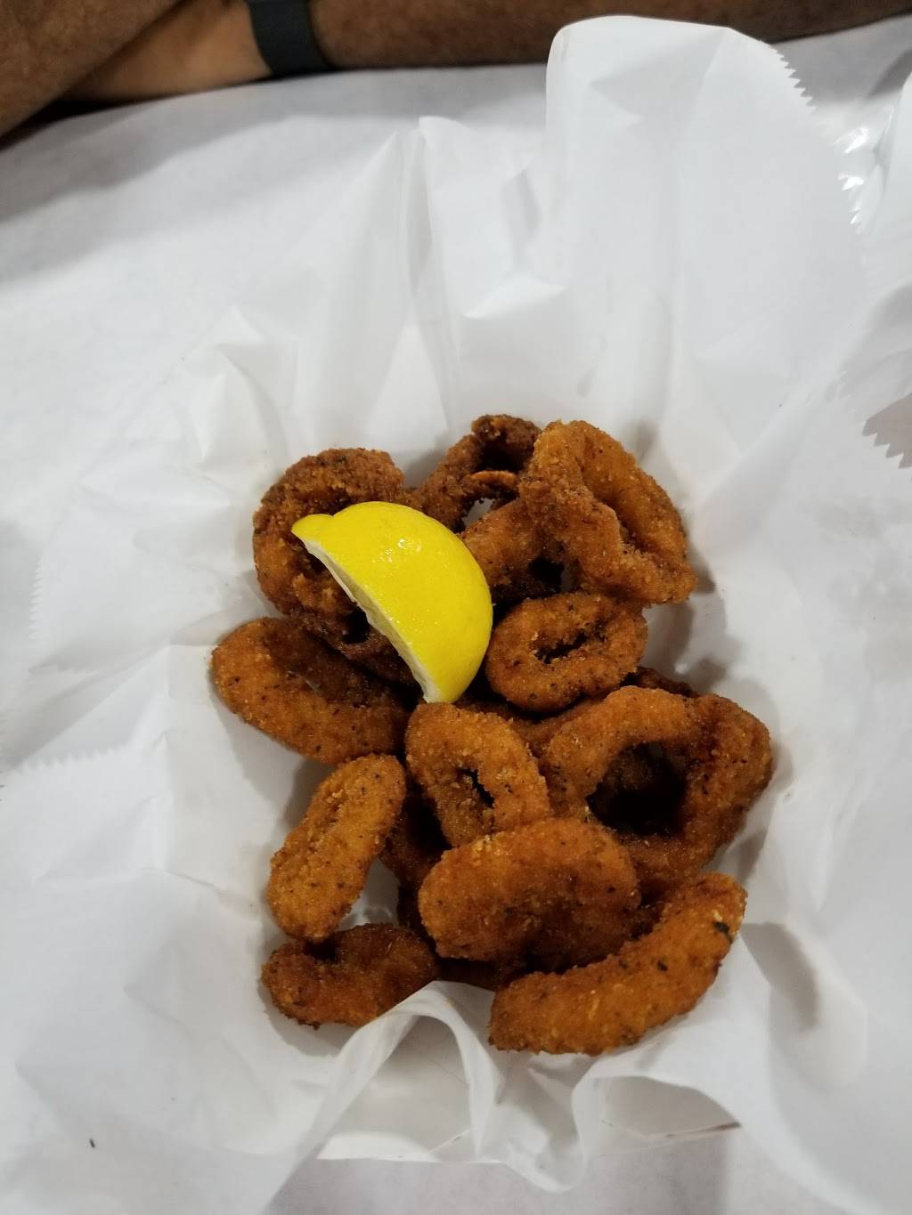 Crazy Crab Seafood Restaurant | restaurant | 279 Barrington Rd, Streamwood, IL 60107, USA | 8472529555 OR +1 847-252-9555