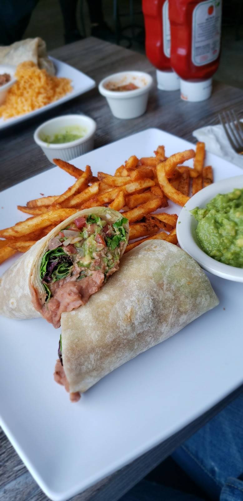 El Zarape Mexican Cantina | restaurant | 3201 Adams Ave, San Diego, CA 92116, USA | 6195782600 OR +1 619-578-2600